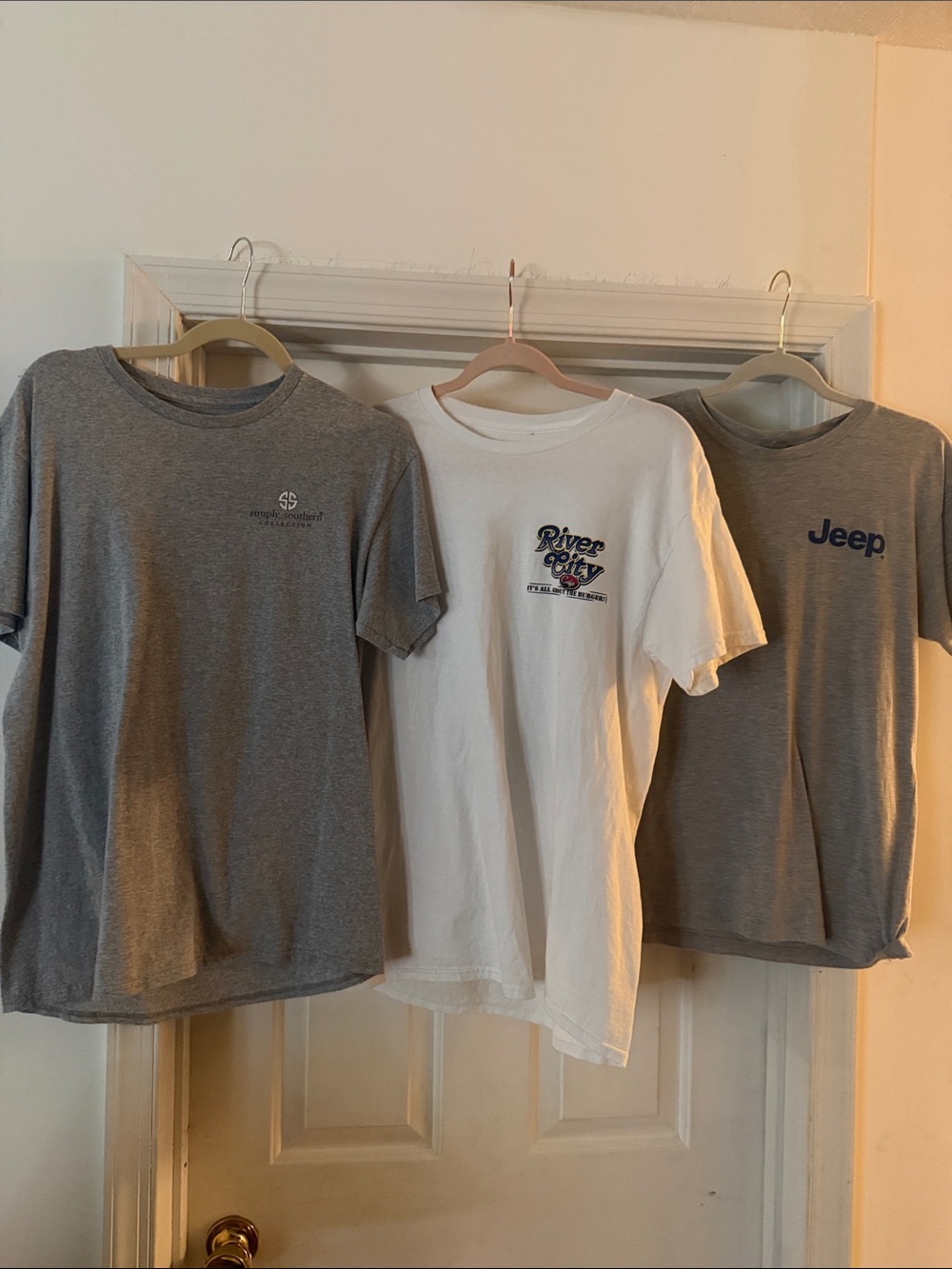 Jeep Kids Short-Sleeve Tee in Gray with Navy Logo